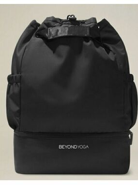 Beyond Yoga Black Everyday gym backpack
